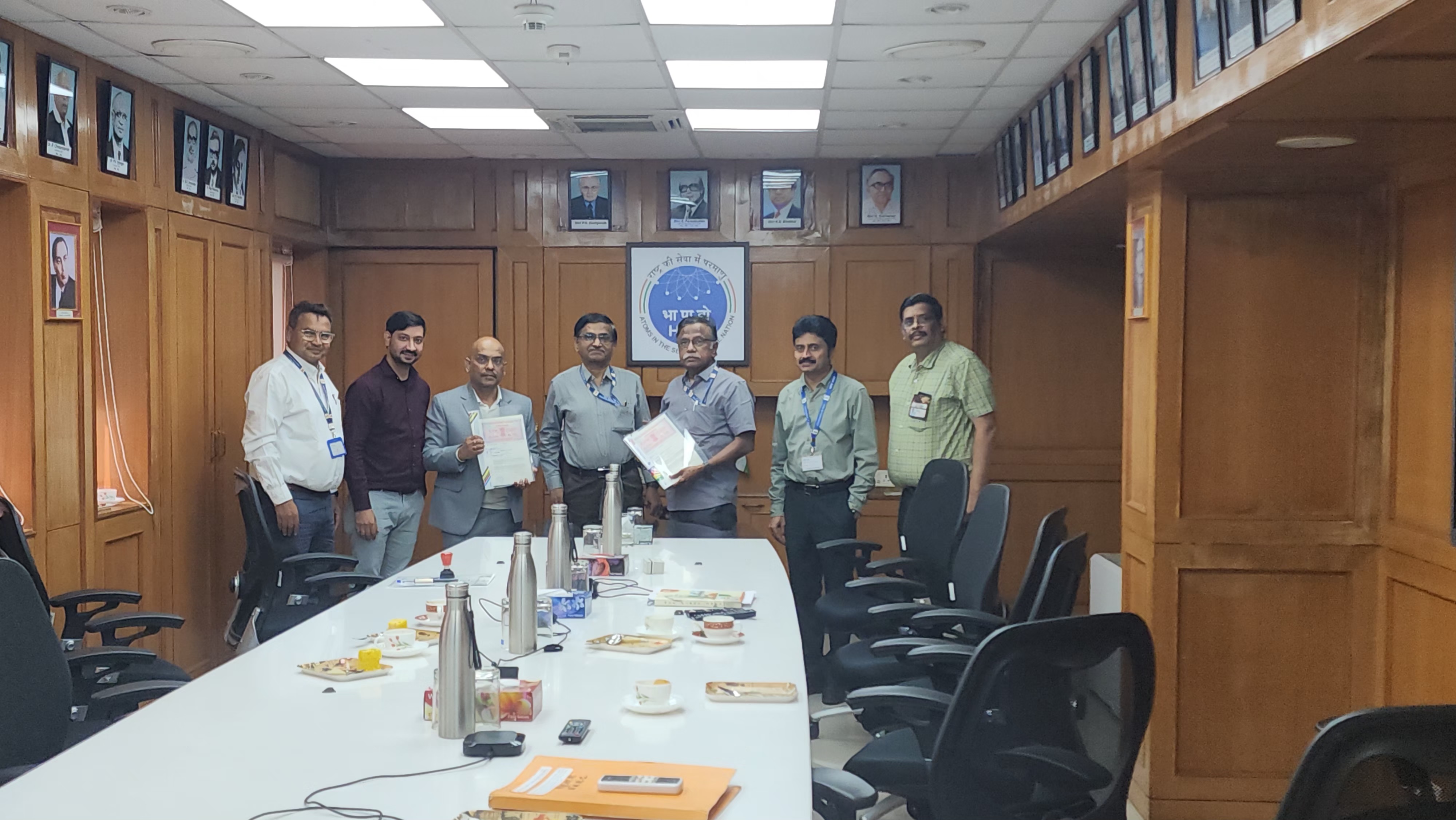 09/12/2024 को श्रीमती पावर ट्रेडिंग कॉर्पोरेशन इंडिया लिमिटेड, दिल्ली एवं हेवी वॉटर बोर्ड के बीच हेवी वॉटर प्लांट (मनुगुरु) के सीपीपी से विद्युत (अधिकतम 20 मेगावॉट) के निर्यात हेतु समझौता ज्ञापन (MoU) पर हस्ताक्षर किए गए।