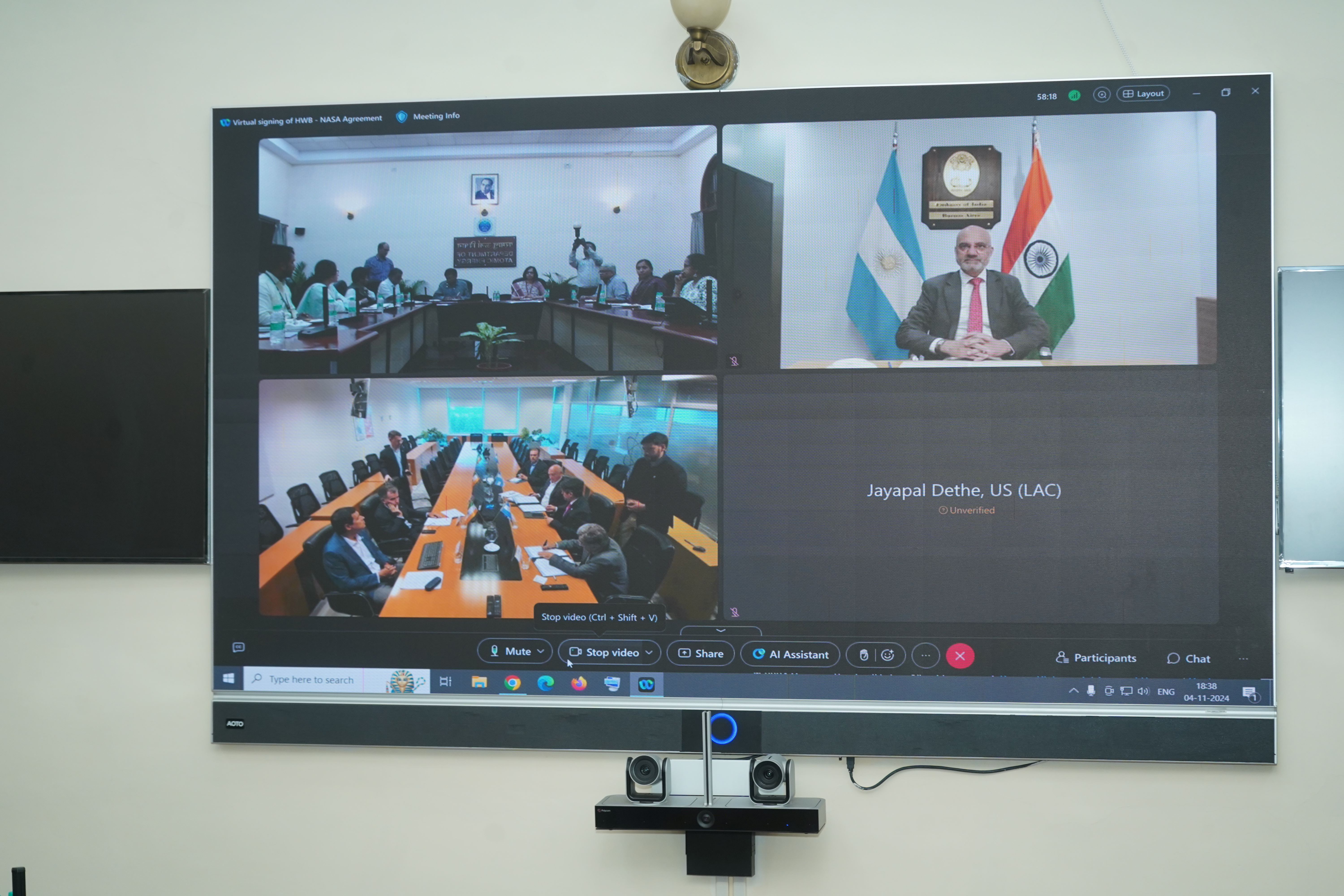 हेवी वॉटर बोर्ड, परमाणु ऊर्जा विभाग (DAE) ने 4 नवम्बर 2024 को एम/एस न्यूक्लोएलेक्ट्रिका अर्जेंटीना एस.ए. (NASA) के साथ एक समझौते पर हस्ताक्षर किए, जिसके अंतर्गत अगले चार वर्षों की अवधि में एम/एस NASA द्वारा संचालित प्रेसurized हेवी वॉटर रिएक्टर्स में उपयो