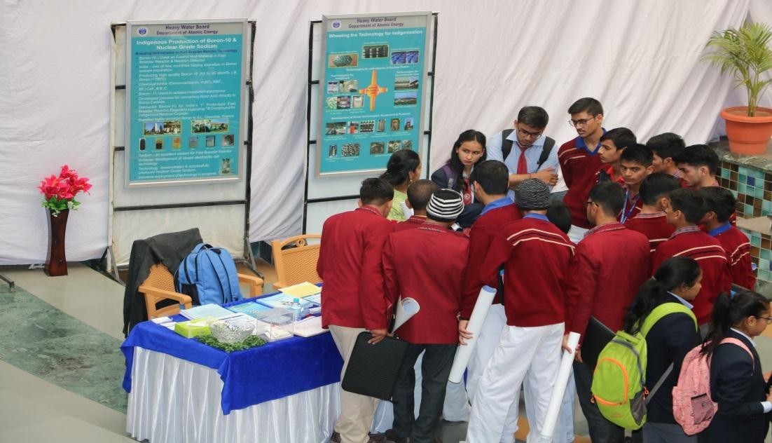 ग्राफिक एरा हिल यूनिवर्सिटी, देहरादून में डीएई कार्यशाला सह प्रदर्शनी