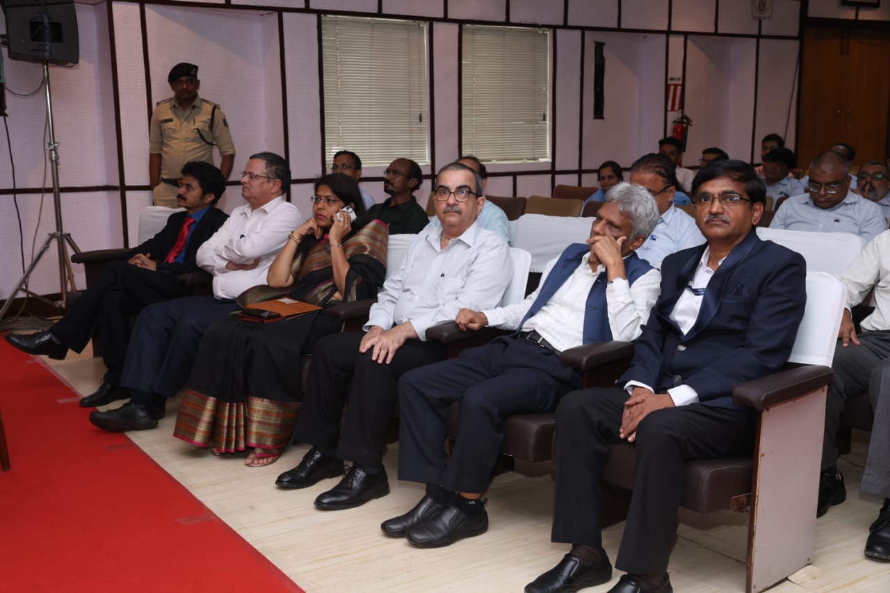 22 अगस्त 2024 को केआरआईबीएचसीओ ऑडिटोरियम, हजीरा में परमाणु ऊर्जा विभाग द्वारा “hgSBR टेक्नोलॉजी आधारित एसटीपी” का सूरत नगर निगम को हस्तांतरण किया गया, जिसके पश्चात स्नेह रश्मि बॉटनिकल गार्डन, उगत में एसटीपी स्थल का दौरा किया गया।