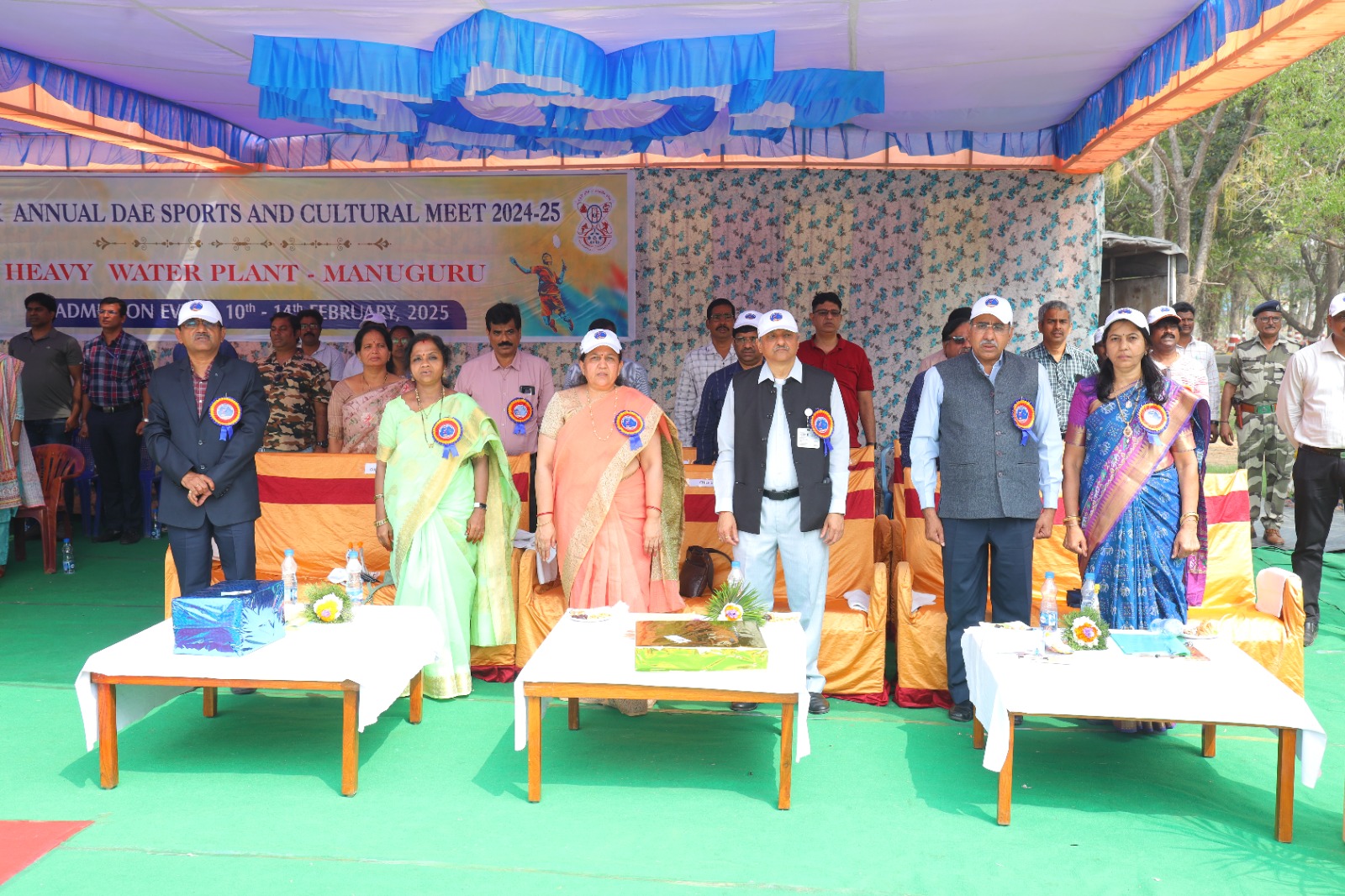 XXXIX वार्षिक डीएई खेल एवं सांस्कृतिक समारोह के बैडमिंटन इवेंट का उद्घाटन 10 फरवरी 2025 को एचडब्ल्यूपी, मनुगुरु में श्री डी. के. शुक्ला, अध्यक्ष, एईआरबी एवं मुख्य अतिथि द्वारा श्री एस. सत्यकुमार, मुख्य कार्यकारी, एचडब्ल्यूबी तथा श्री मुदित श्रीवास्तव, आईए