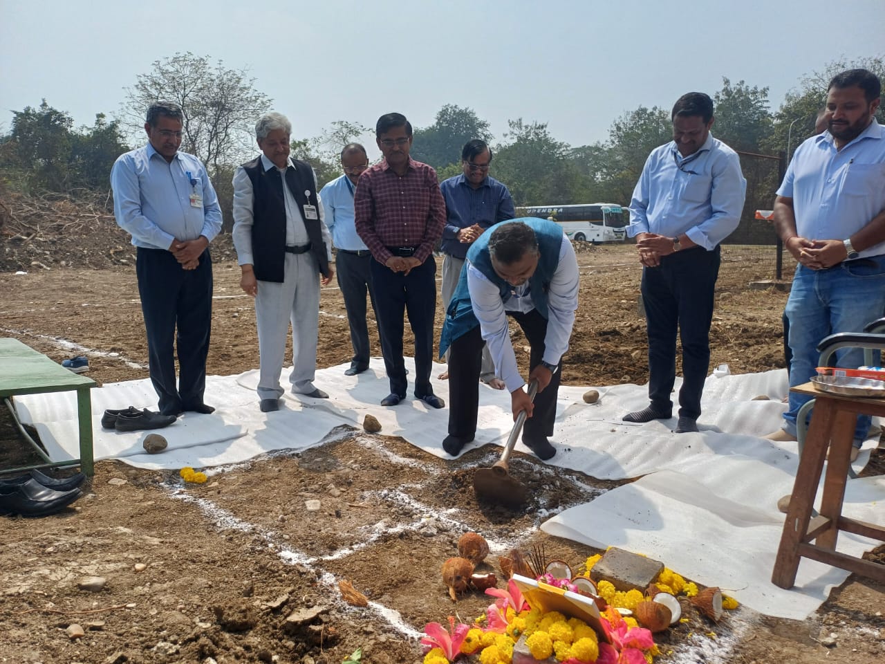 10 फरवरी 2025 को भापासं (मणुगुरु) में श्री एस. सत्यकुमार, मुख्य कार्यकारी, भापाबो और श्री मुदित श्रीवास्तव, आईएफए, भापाबो की उपस्थिति में श्री डी.के. शुक्ला, अध्यक्ष, एईआरबी द्वारा "बोरॉन कार्बाइड पेलेटाइजेशन प्लांट के विस्तार" का शिलान्यास 