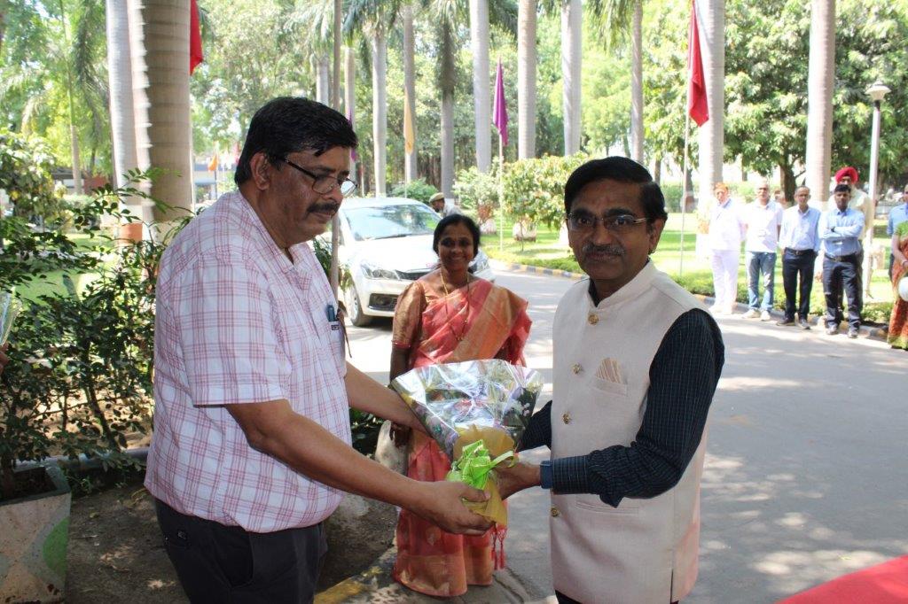 Inauguration of cold test run of Versatile Deuterated Compound Production Plant at HWBF Vadodara by Shri S. Satyakumar, Chairman & Chief Executive, HWB