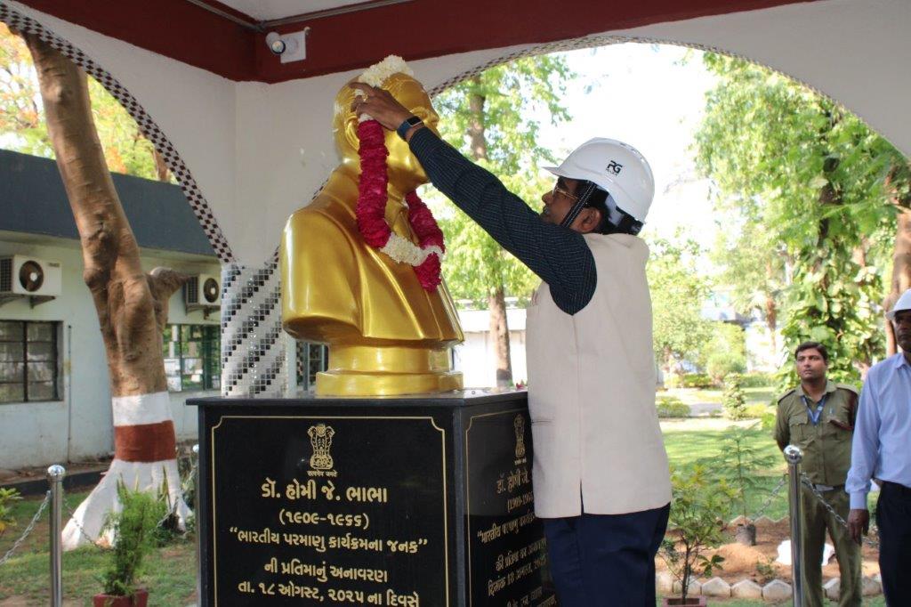 Inauguration of cold test run of Versatile Deuterated Compound Production Plant at HWBF Vadodara by Shri S. Satyakumar, Chairman & Chief Executive, HWB