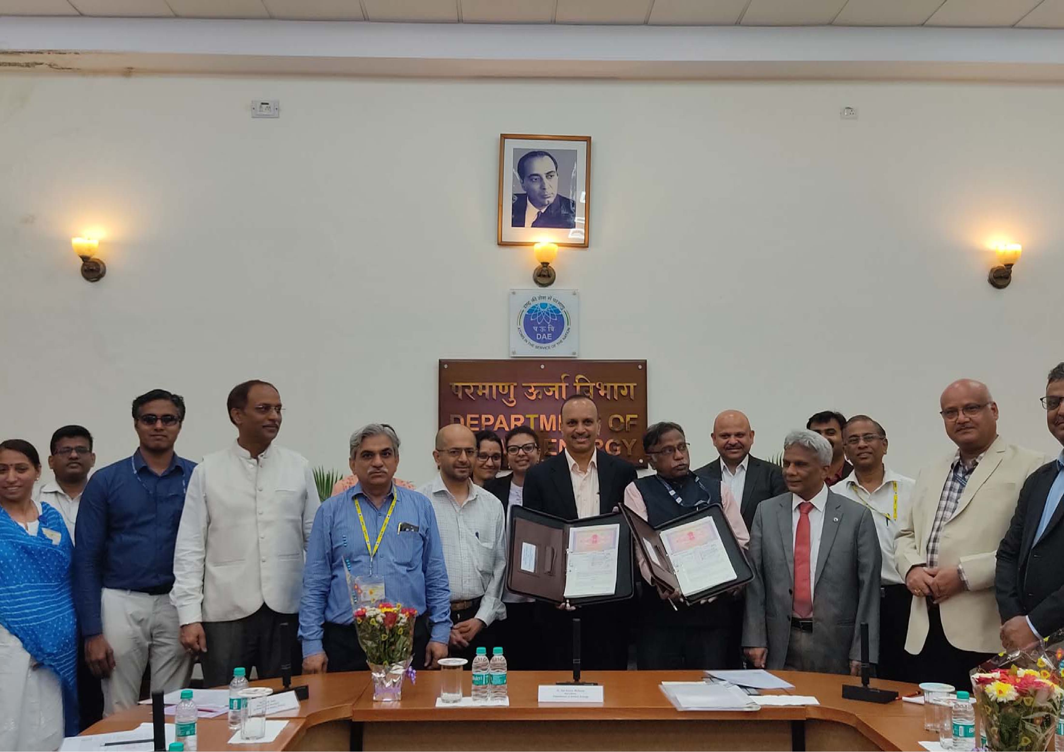 हेवी वॉटर बोर्ड, मुंबई और श्रीमती सिग्मा एल्ड्रिच केमिकल्स प्राइवेट लिमिटेड, बेंगलुरु के बीच समझौता हस्ताक्षर समारोह 18 मई 2023 को डीएई में आयोजित किया गया।