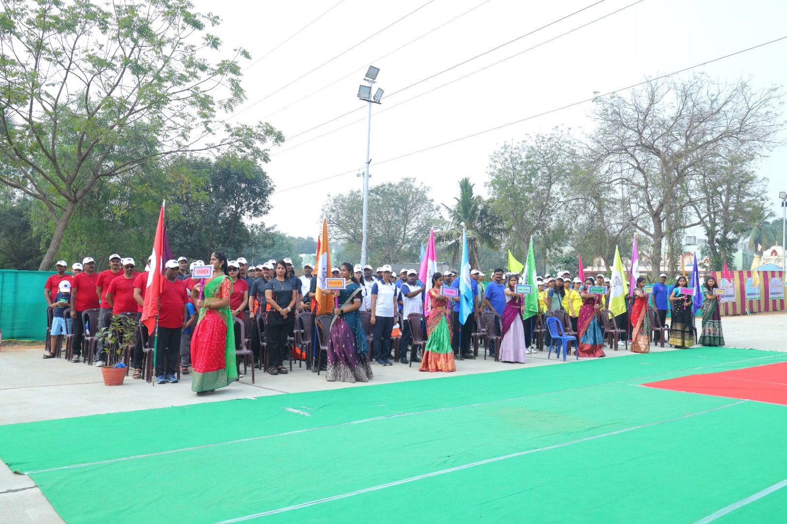XXXIX वार्षिक डीएई खेल एवं सांस्कृतिक समारोह के बैडमिंटन इवेंट का उद्घाटन 10 फरवरी 2025 को एचडब्ल्यूपी, मनुगुरु में श्री डी. के. शुक्ला, अध्यक्ष, एईआरबी एवं मुख्य अतिथि द्वारा श्री एस. सत्यकुमार, मुख्य कार्यकारी, एचडब्ल्यूबी तथा श्री मुदित श्रीवास्तव, आईए